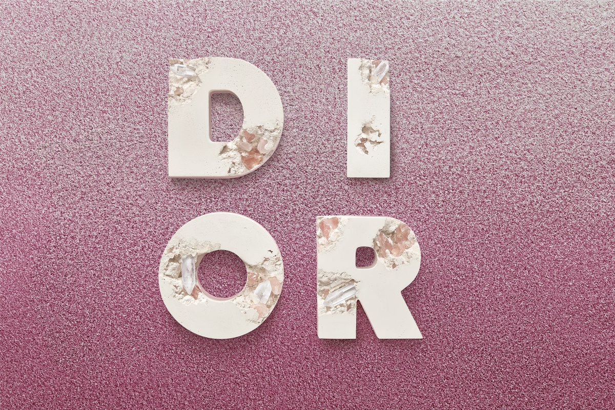 藝術裝置帶回家！Dior 再乘Daniel Arsham 仿古雕塑限量版Future Relics系列